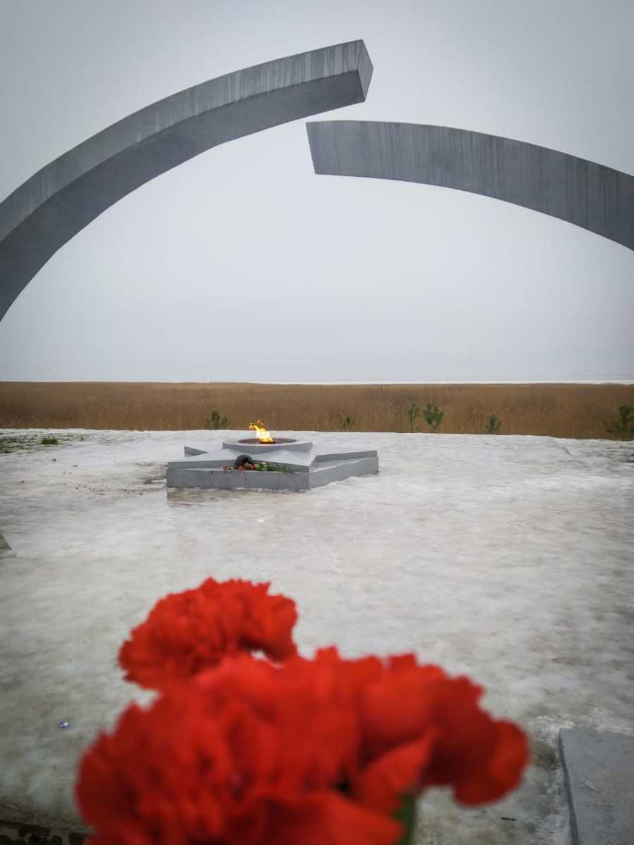 75 лет блокады. Разорванное кольцо блокады памятник. День прорыва блокады 27 января. Снятие блокады Ленинграда. 27 Января 1944.